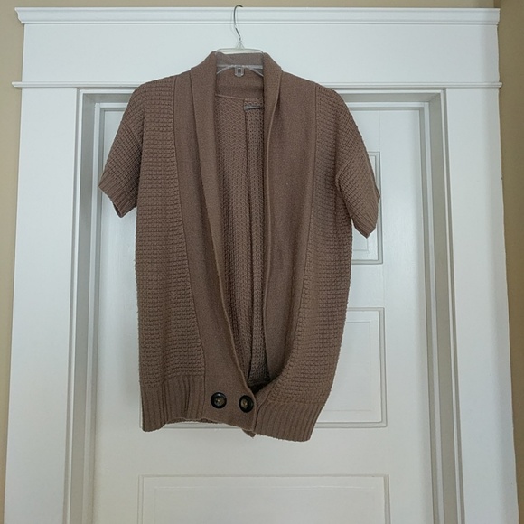 Rubbish tan sweater - Picture 1 of 3